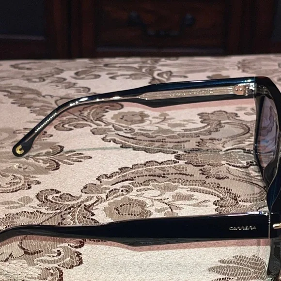 NEW UNISEX Carrera Black Frame Glasses with Vibrant Pink  display picture 2